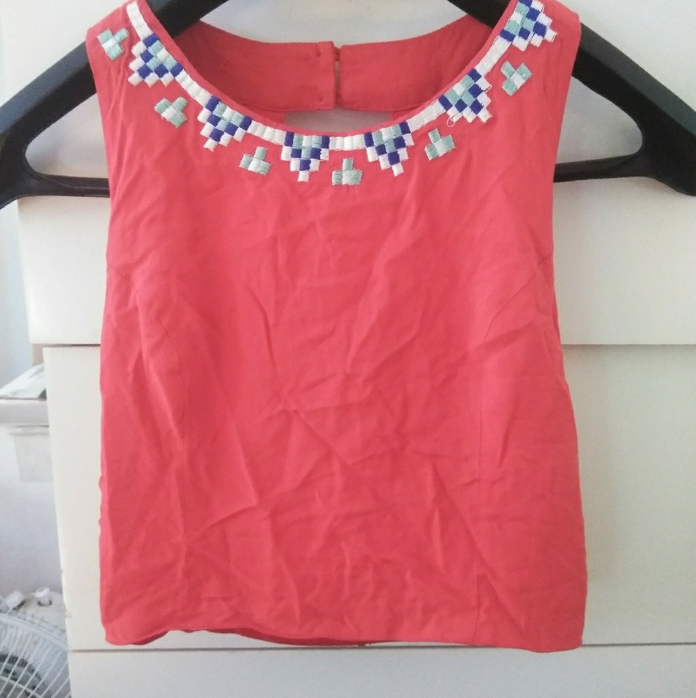 Crop top